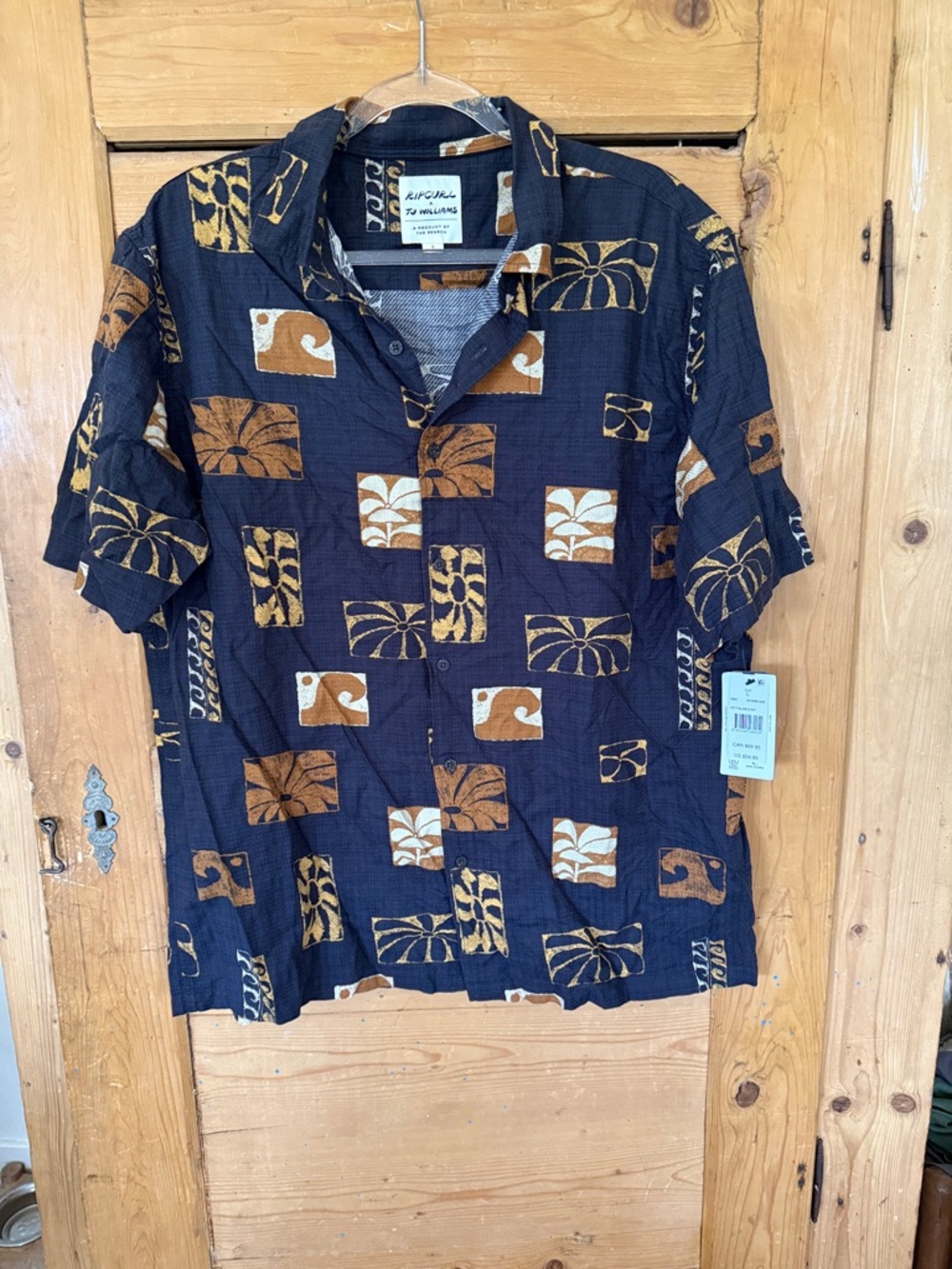 Rip Curl Navy Short-Sleeve Button-Down with Brown and Cream Print large NWT